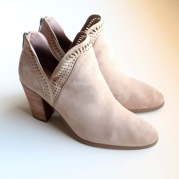 Vince Camuto Beige Suede Leather Block Heel Ankle Boots / Booties Size 9 - Picture 2 of 16